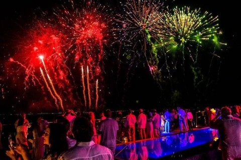 Veja os 22 pontos de queima de fogos no Réveillon 2026 em Salvador