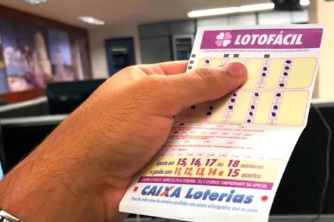 Aposta feita em Salvador acerta os 15 números e leva R$ 2,3 milhões da Lotofácil