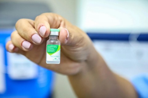 Prefeitura oferece vacina gratuita contra o HPV para jovens em Salvador