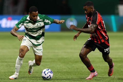 Palmeiras 'martela' Vitória, mas só empata e conta com 'ajuda' do Fluminense para não ver Flamengo disparar no Brasileirão