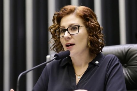 Justiça da Itália pede a Moraes informações sobre prisão de Zambelli