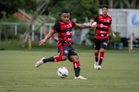 Antigo xodó da torcida do Vitória é anunciado por clube da Série C