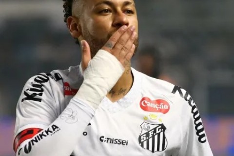 Neymar será poupado para duelo contra o Internacional?; Veja o que planeja o Santos