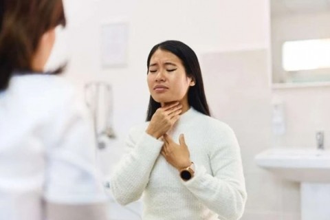 Gripe, laringite ou amigdalite? Saiba como diferenciar as causas da dor de garganta